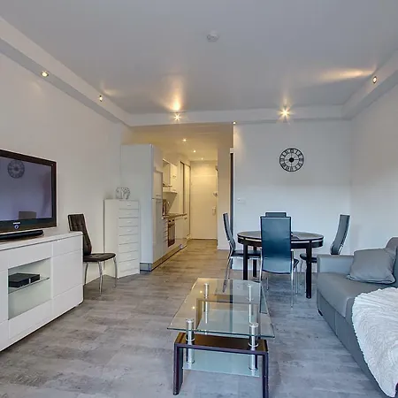 T2 Bord De Climatise Apartment