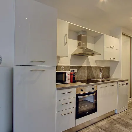 Apartment T2 Bord De Climatise Juan-les-Pins