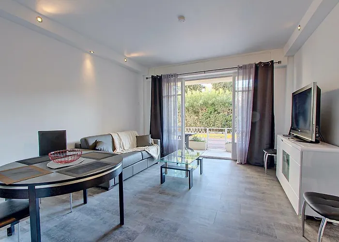 Appartement T2 Bord De Climatise Juan-les-Pins