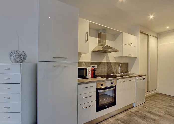 Appartement T2 Bord De Climatisé Juan-les-Pins